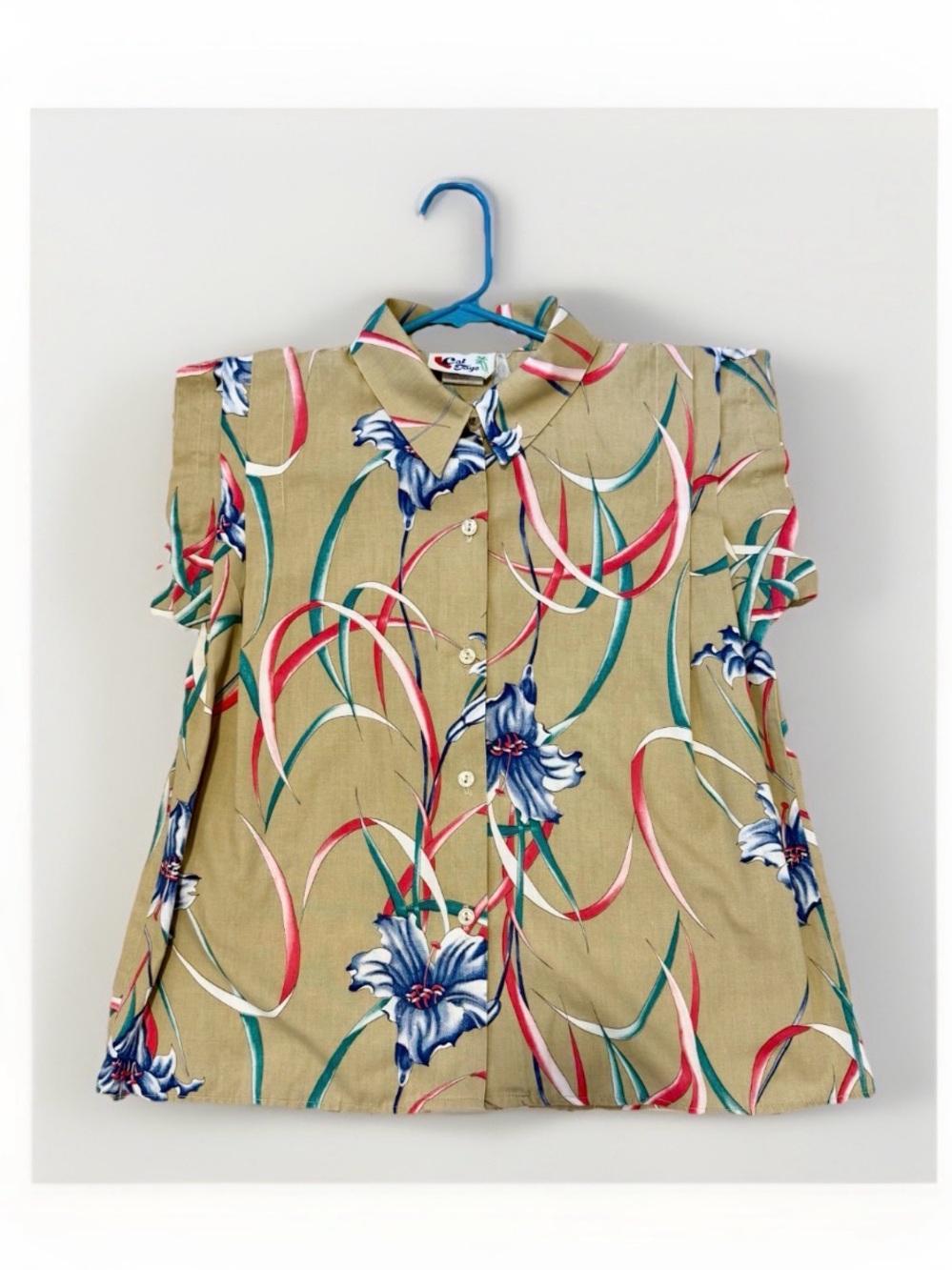 EUC Vintage 80s Women’s M Cal Togs (California Togs) Hawaiian button-up shirt.